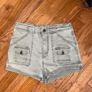 Abercrombie cargo shorts in olive